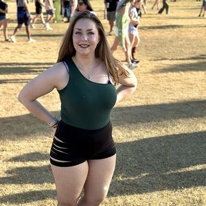 Meet your Posher, Christina